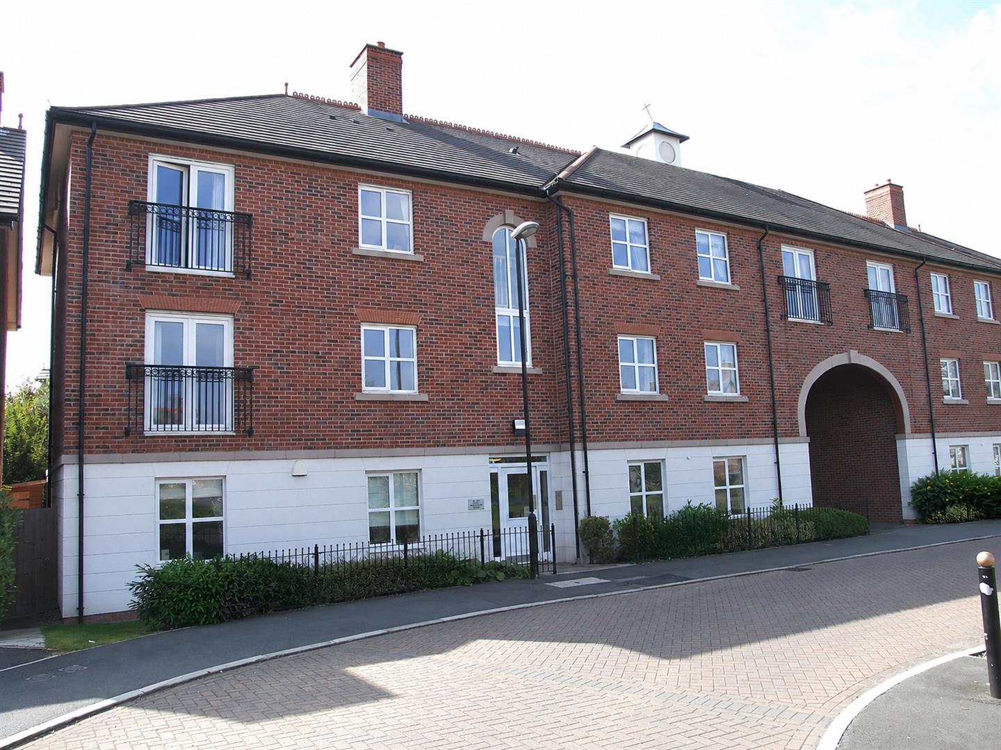 Whiteclover Square, Lymm