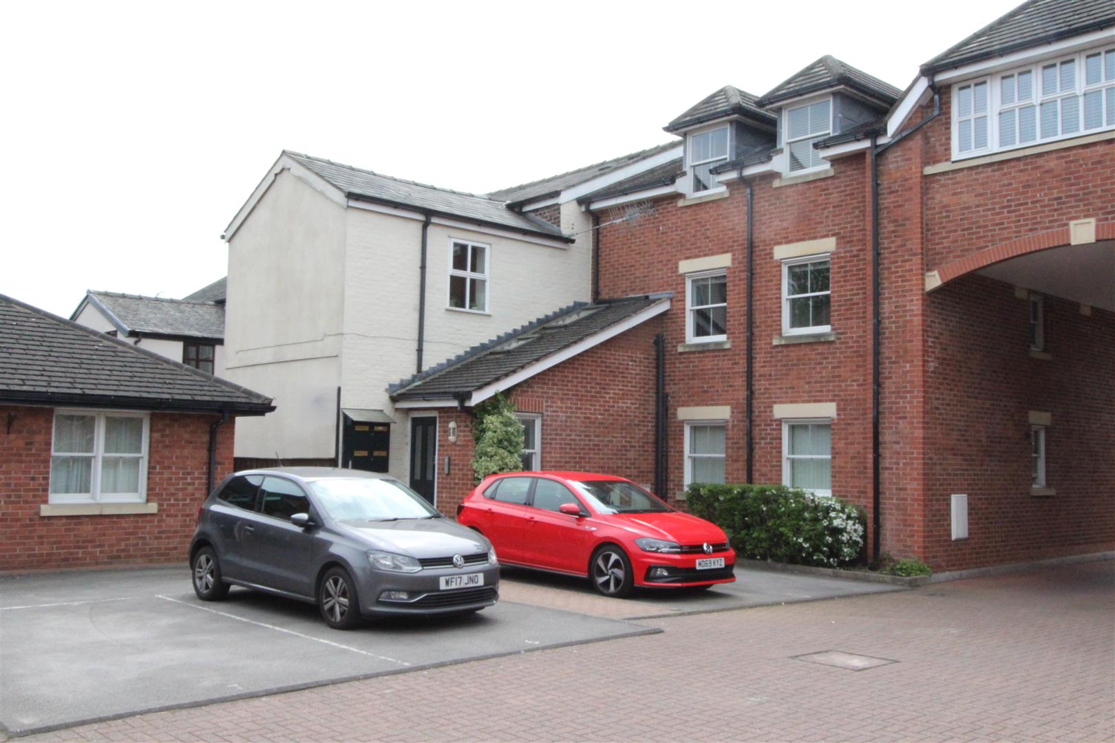 Laburnum Court, Lymm